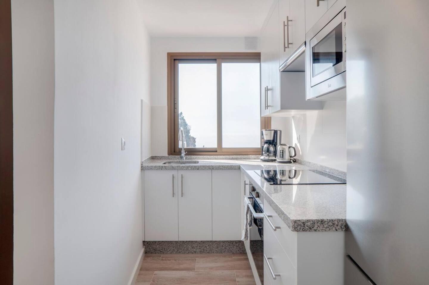 Apartment New With Stunning Views *